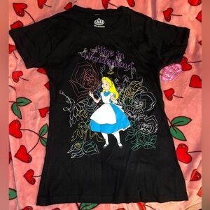 Disney Couture Alice in Wonderland Black Women’s Fit T-Shirt Sz Large